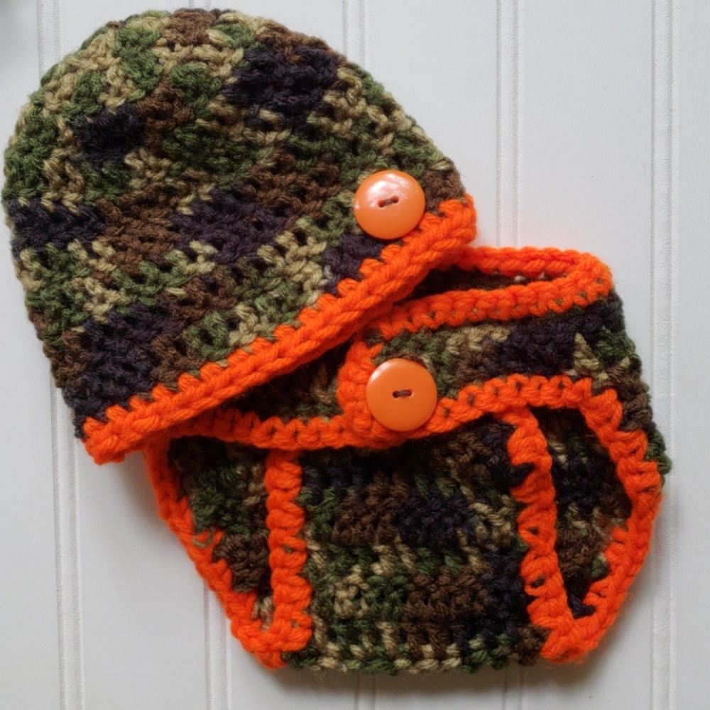 Newborn Camo Hat and diaper cover set